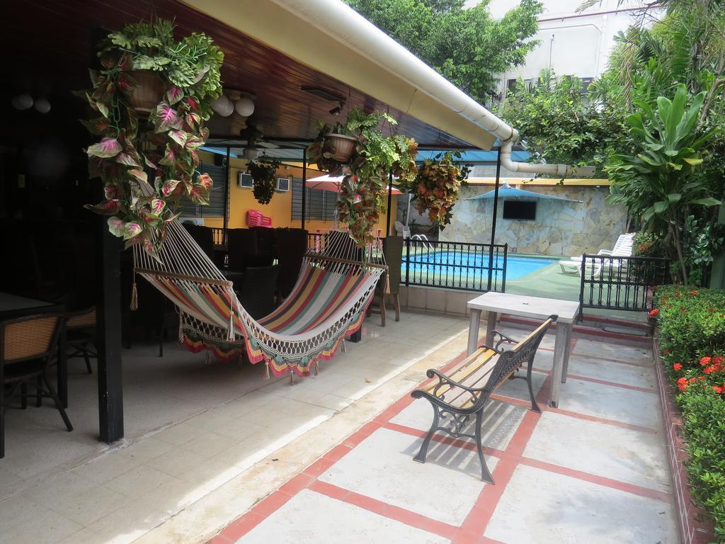 Hostal Cocos Inn Panama-Stad Buitenkant foto