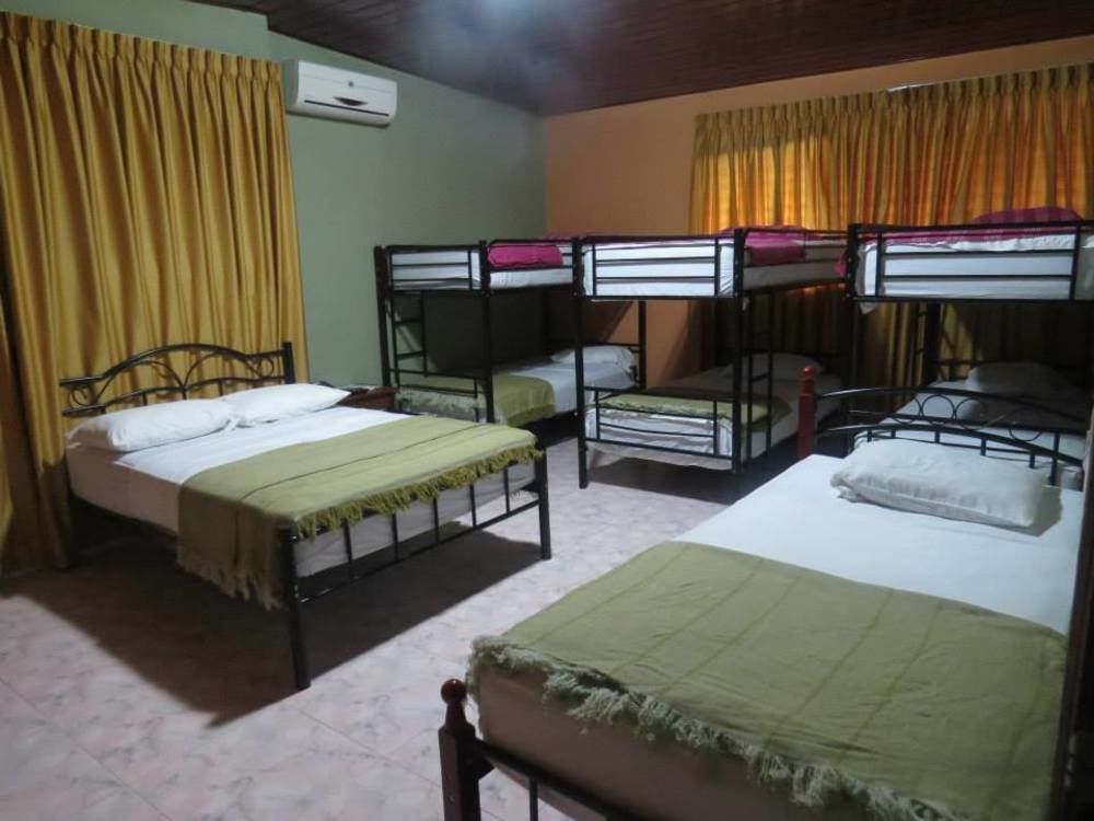 Hostal Cocos Inn Panama-Stad Buitenkant foto