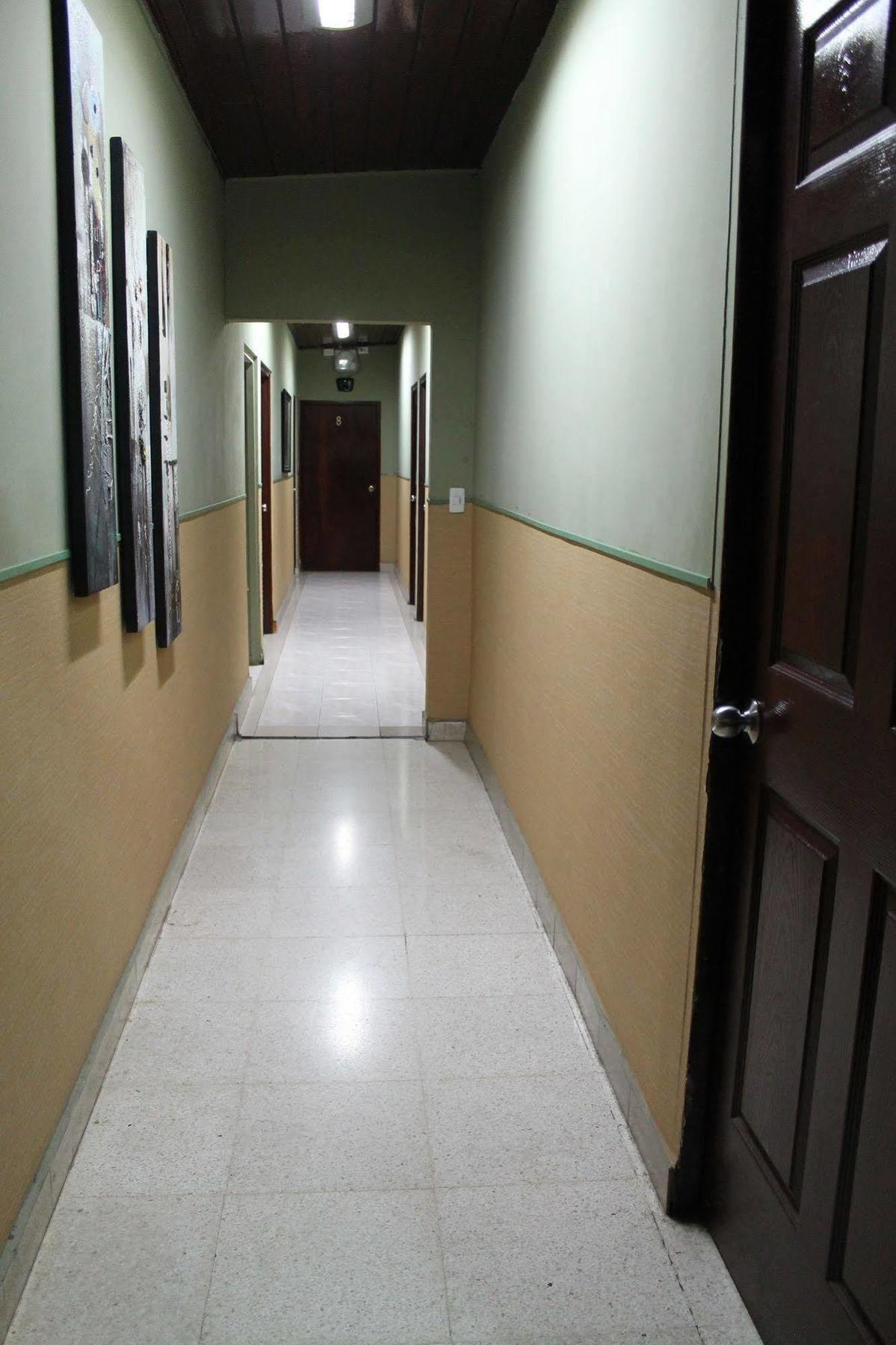 Hostal Cocos Inn Panama-Stad Buitenkant foto